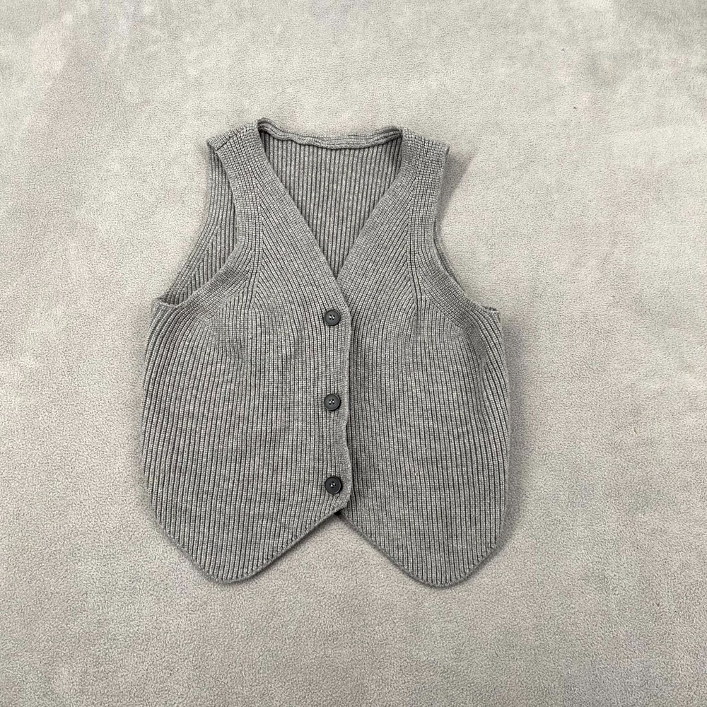 Women Sweater Vest Gray Viscose Tight Knit V Neck Button Front Thermal Warm Wear